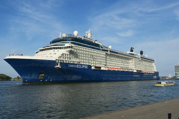 Cartes touristiques gratuites vs cartes touristiques payantes